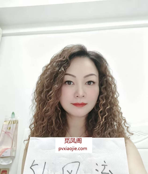 大奶服务型少妇