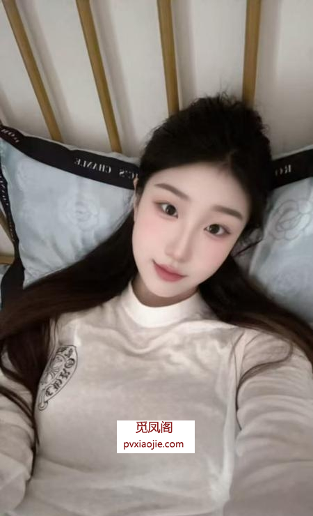在校兼职嫩妹大长腿