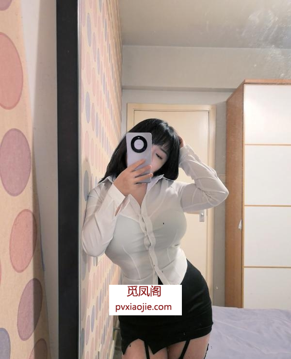 肥臀巨乳小酒