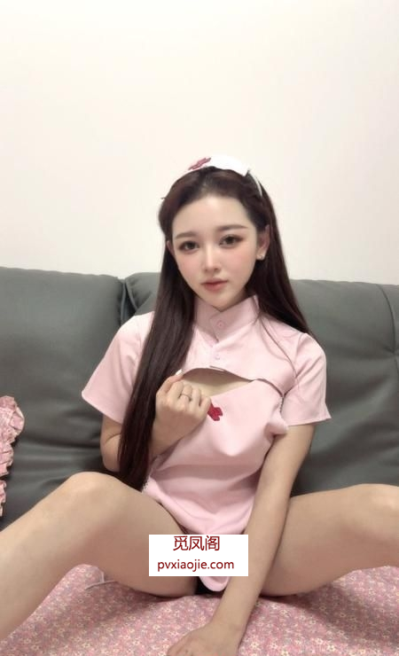 爆操小骚逼