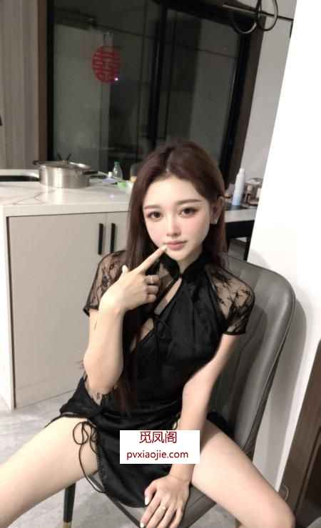 爆操小骚逼