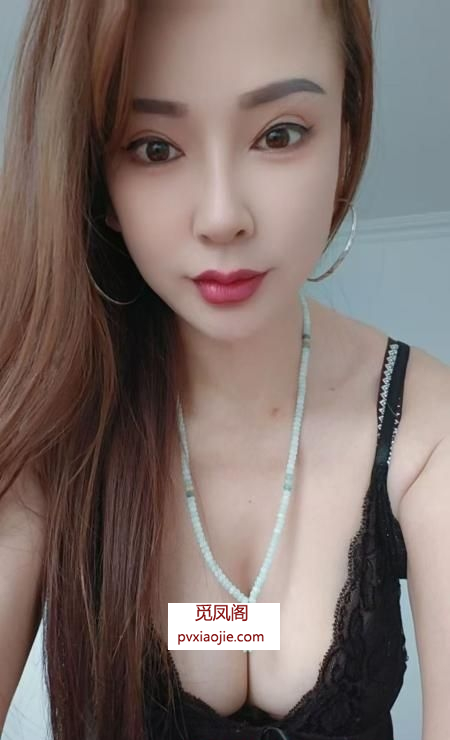 白俄混血D奶大胸