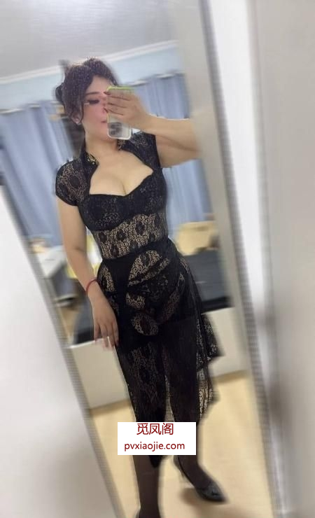 外滩E奶少妇
