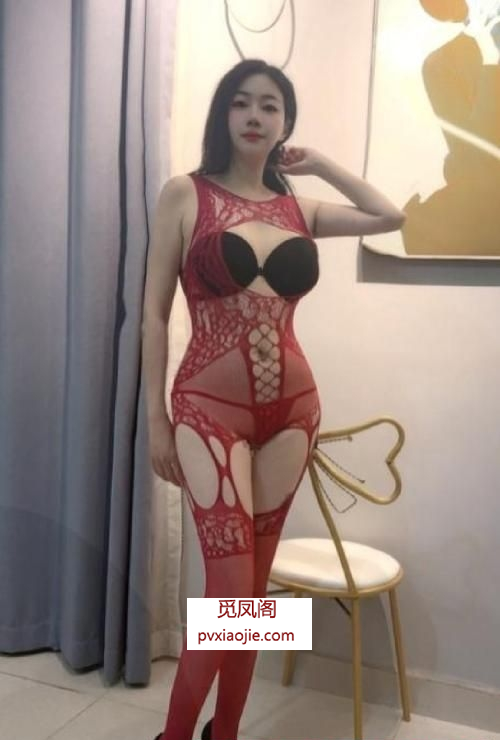 舌吻红蟒水娃