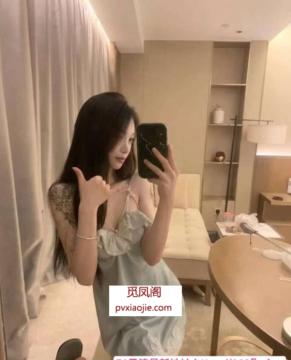 比比会喷水的纹身嫩妹
