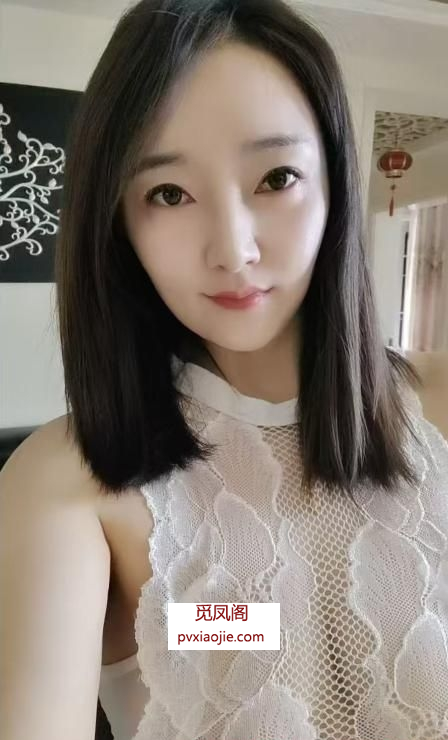 清纯服务闷骚女