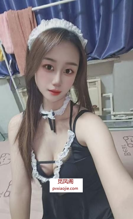 萝莉型小骚货