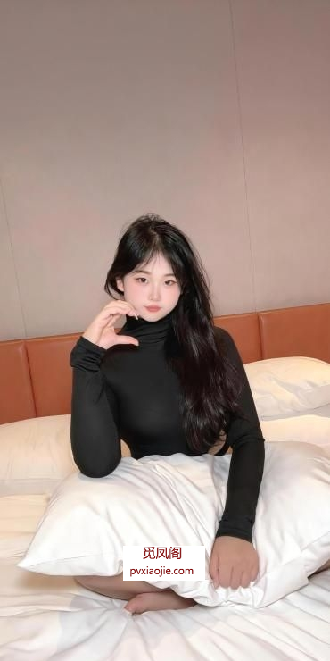 上城翘臀肉腿嫩妹