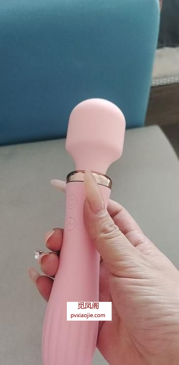 大奶潮喷少妇