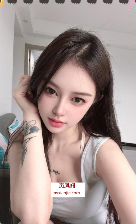 大胸尤物小辣椒