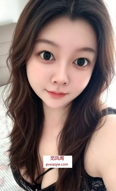 粉嫩美乳小骚妇