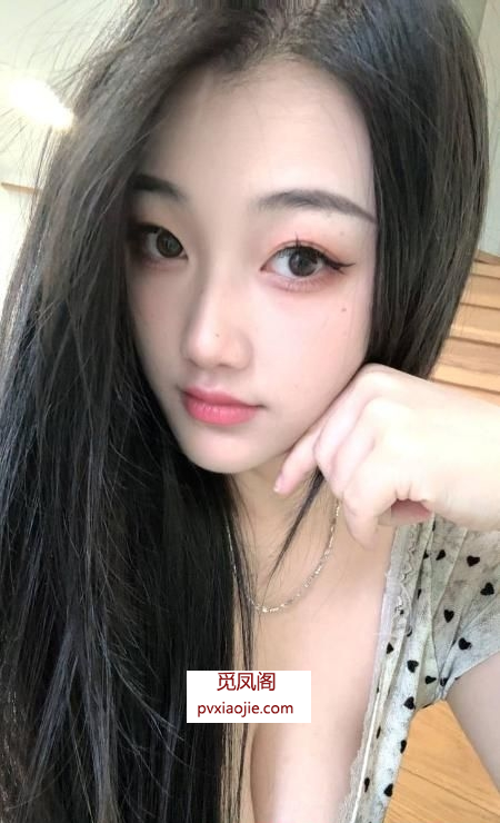 大胸美女雯雯