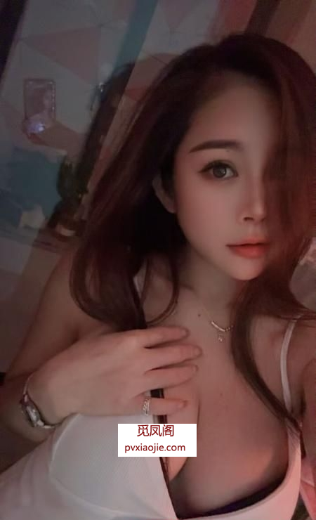大波粉嫩小美女