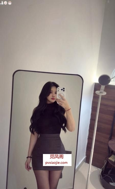 年轻活力的大奶妹