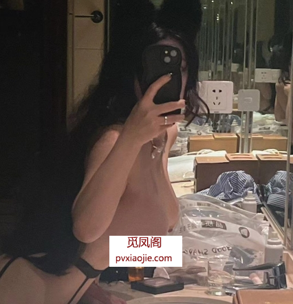 身材棒棒的美女老师