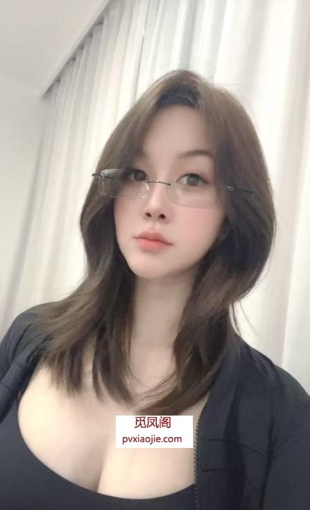 长腿大胸芊芊