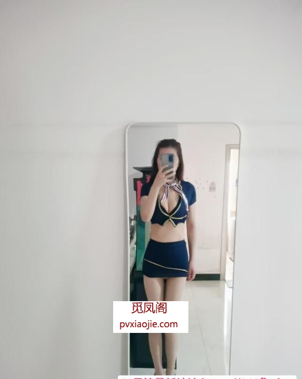 一线天制服诱惑