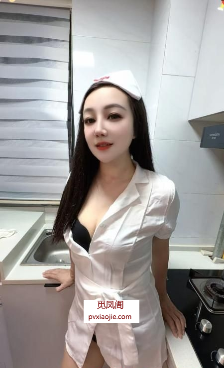 上城制服骚货饱饱