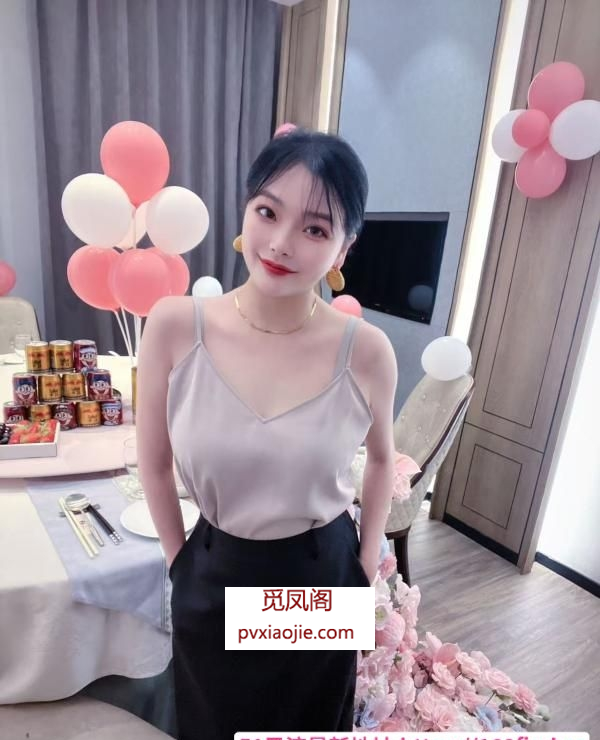 大胸虎牙妹文文