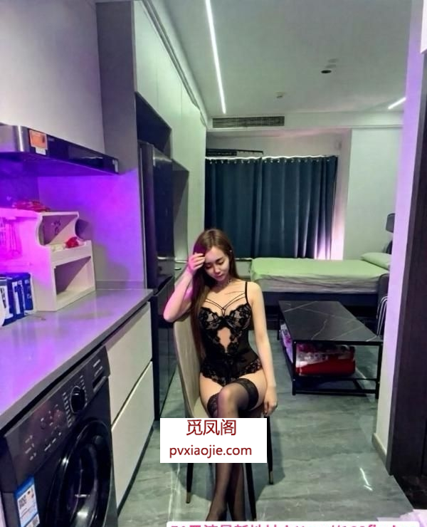 蜜桃臀少妇糖果