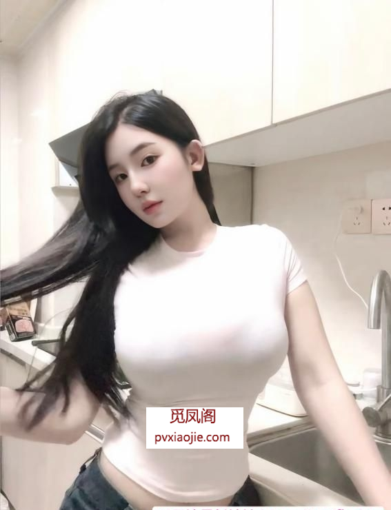 美乳翘臀娜娜