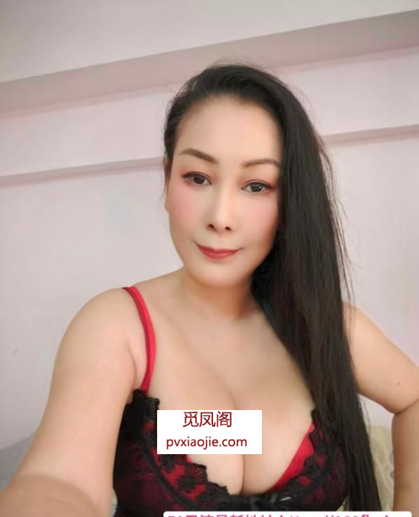 水床服务大胸少妇
